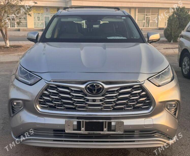 Toyota Highlander 2021 - 680 000 TMT - Türkmenabat - img 3