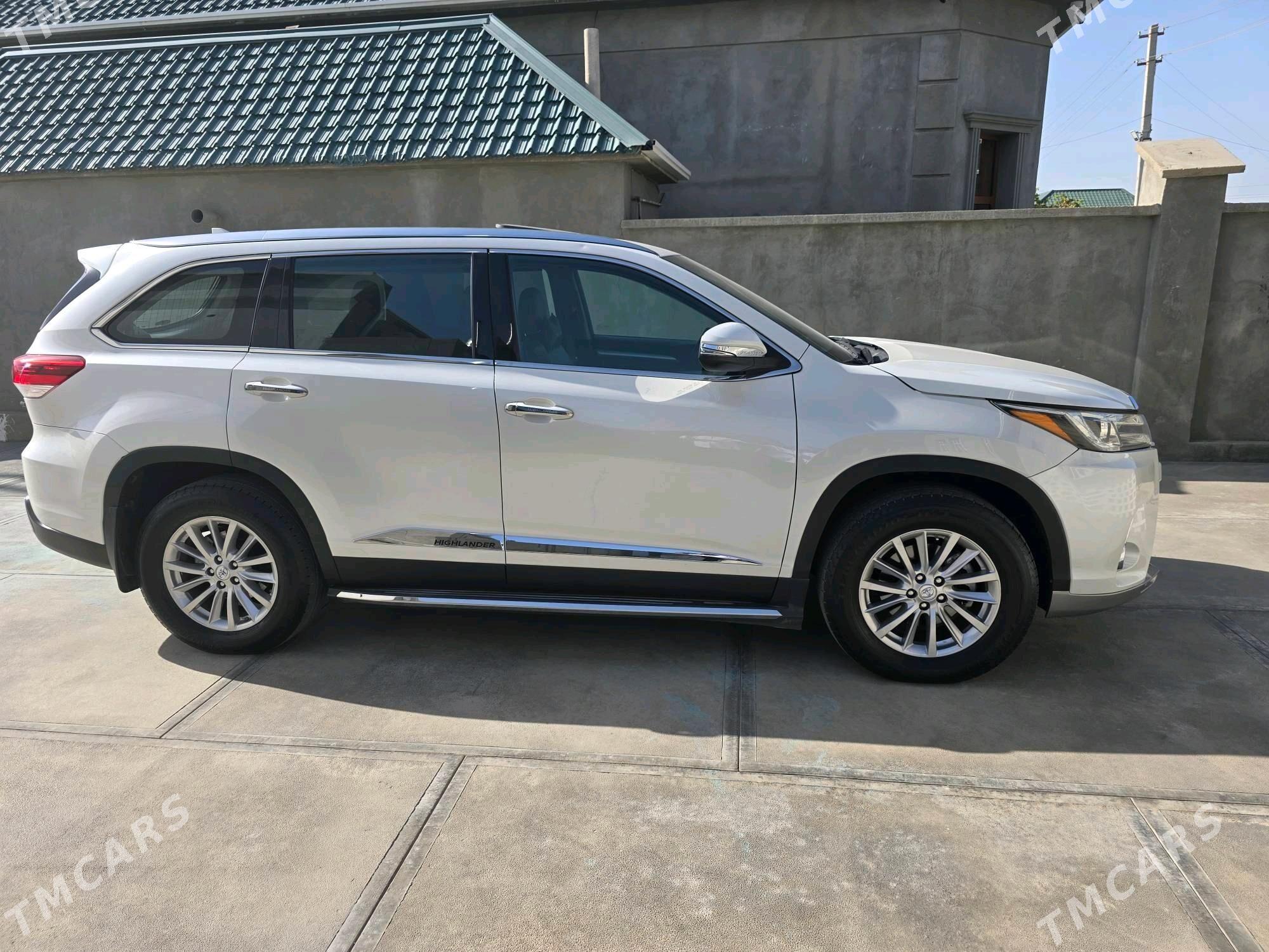 Toyota Highlander 2019 - 460 000 TMT - Балканабат - img 3