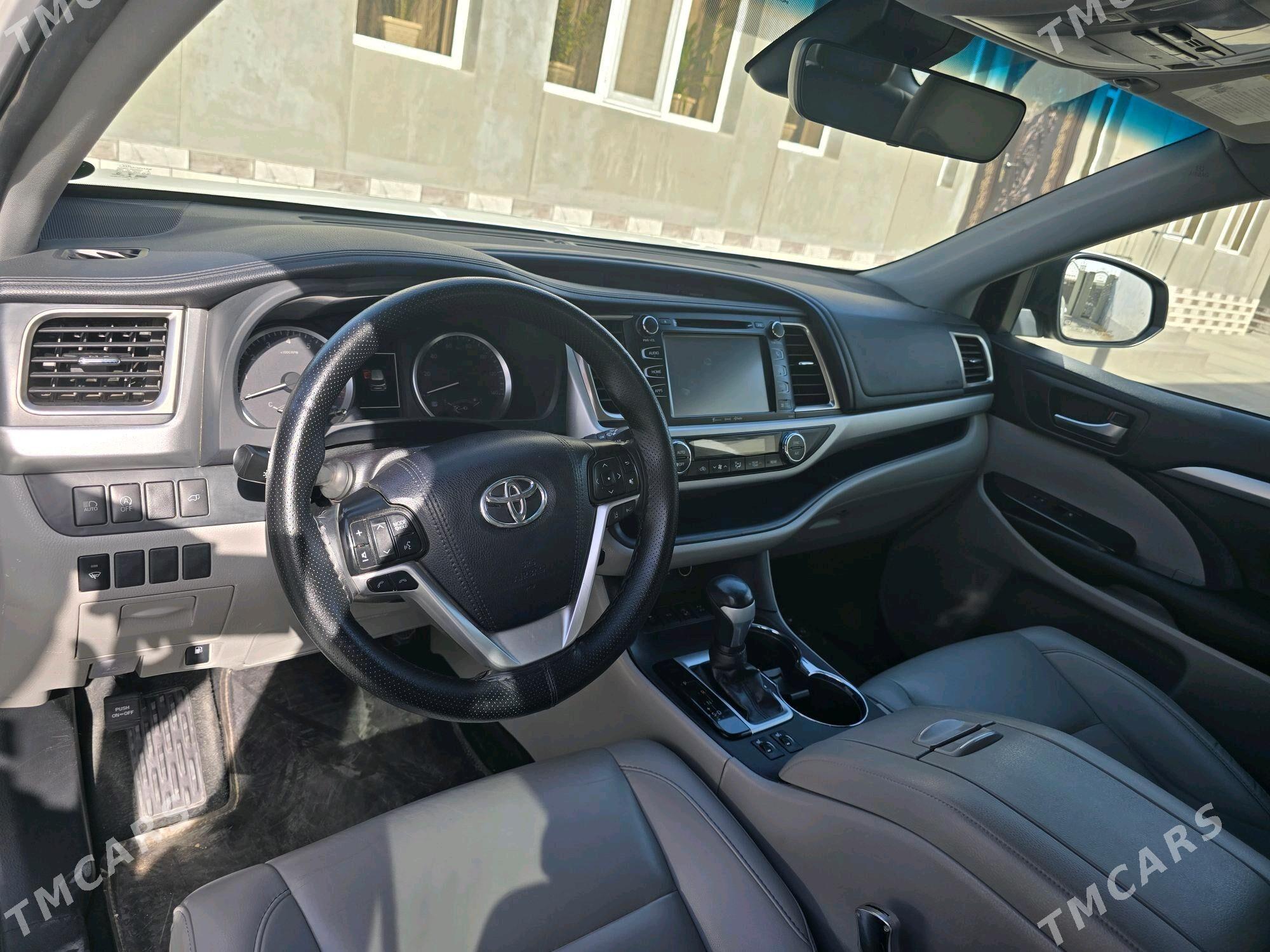 Toyota Highlander 2019 - 460 000 TMT - Балканабат - img 4