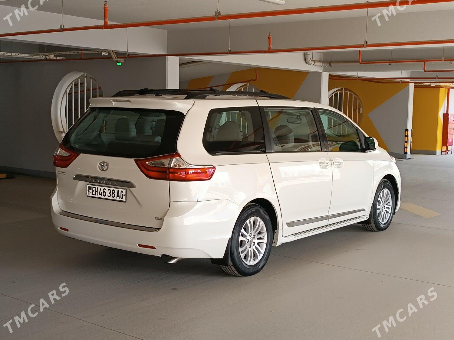 Toyota Sienna 2017 - 455 000 TMT - Ашхабад - img 4