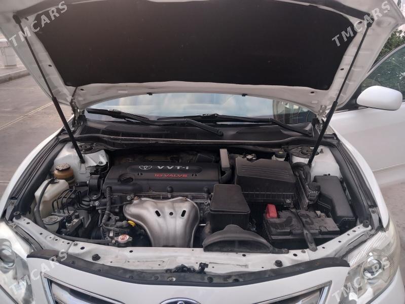 Toyota Camry 2010 - 175 000 TMT - G.Kuliýew köç. (Obýezdnoý) - img 9