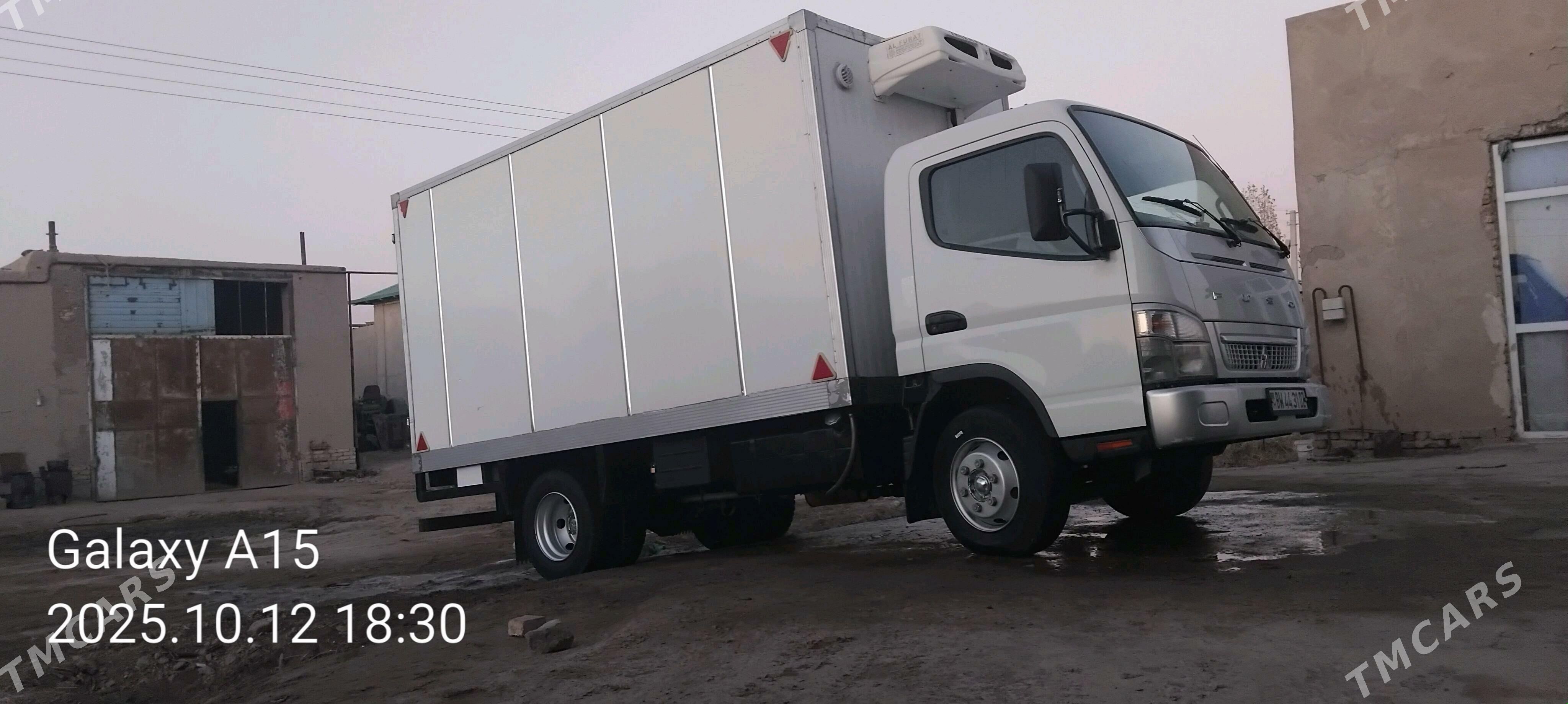 Mitsubishi Canter 2014 - 480 000 TMT - Gurbansoltan Eje - img 2