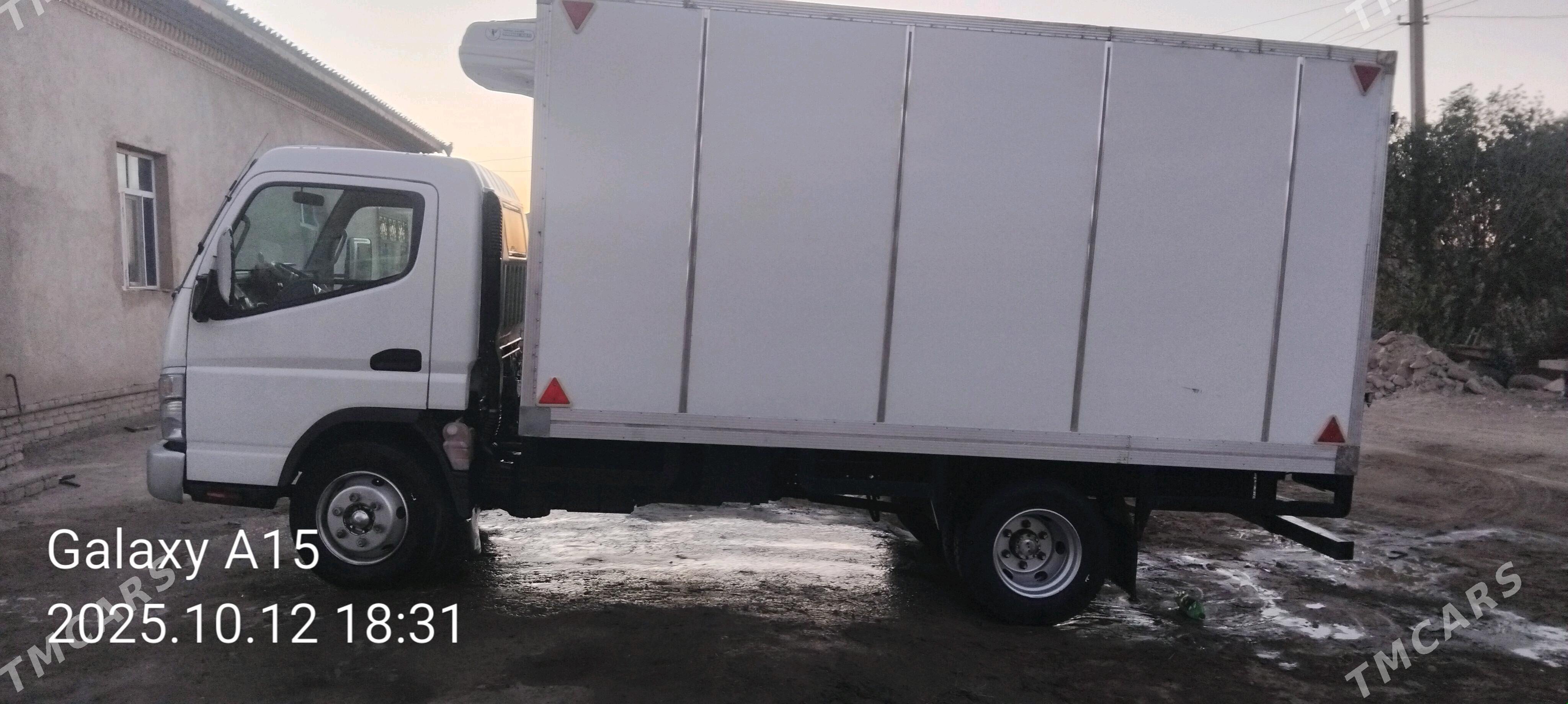 Mitsubishi Canter 2014 - 480 000 TMT - Gurbansoltan Eje - img 4