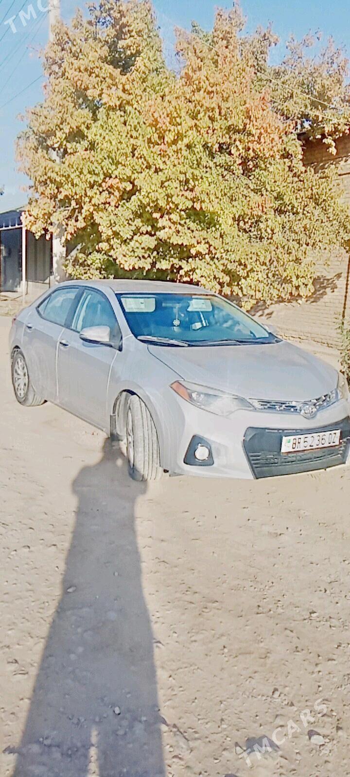 Toyota Corolla 2014 - 190 000 TMT - Дашогуз - img 4