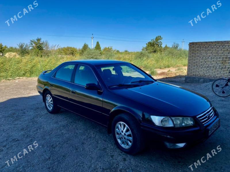 Toyota Camry 2001 - 154 000 TMT - Dänew - img 1