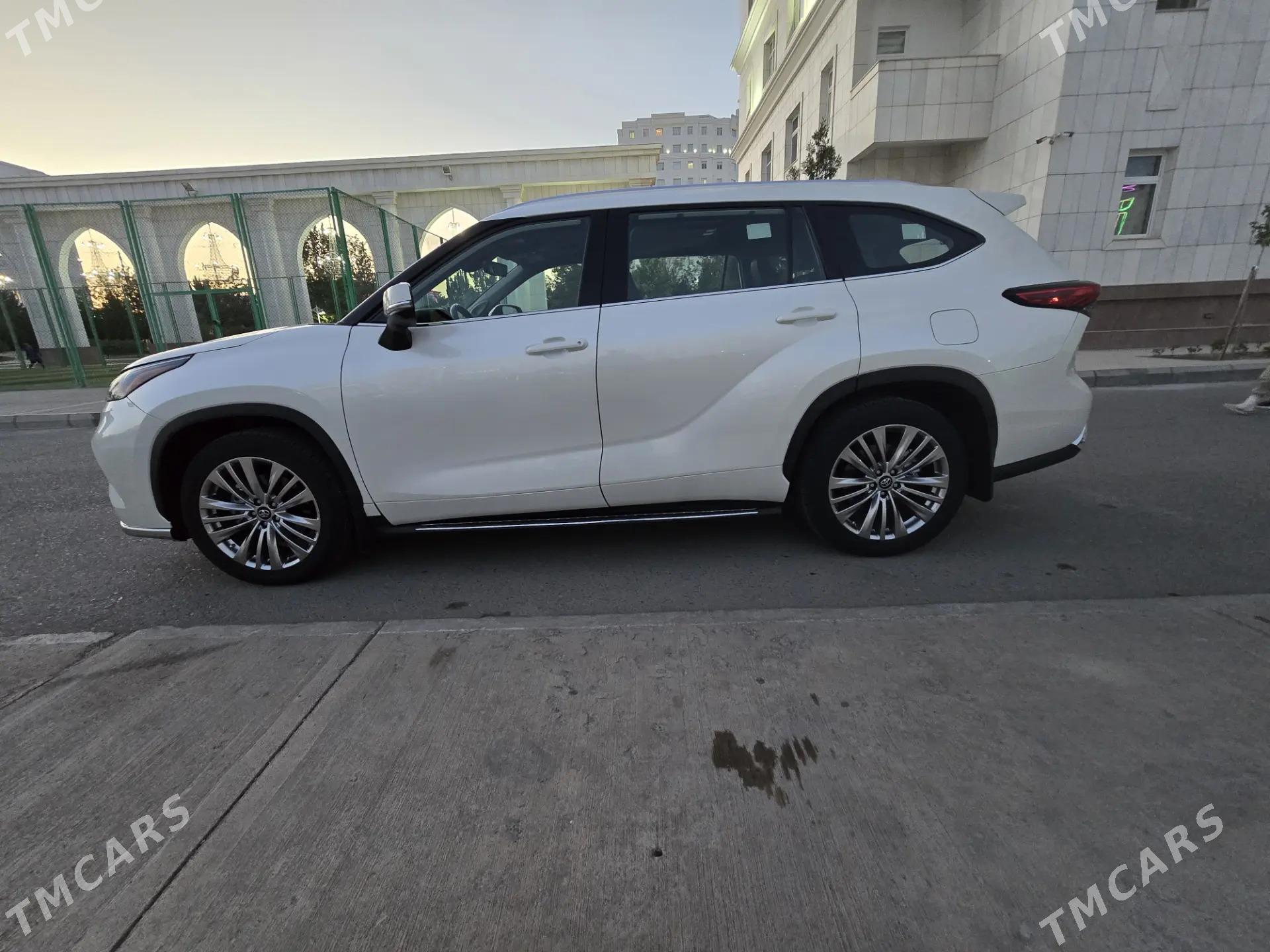 Toyota Highlander 2020 - 649 000 TMT - ул. Подвойского (Битарап Туркменистан шаёлы) - img 1