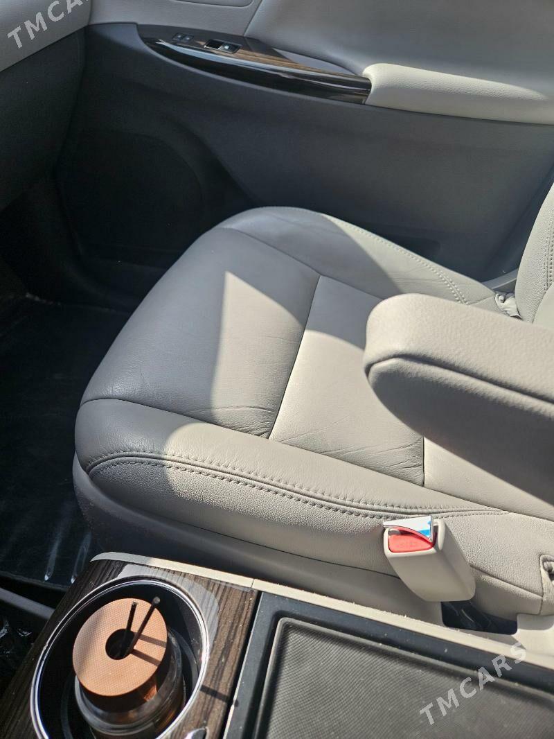 Toyota Sienna 2018 - 445 000 TMT - Гарадамак Шор - img 4