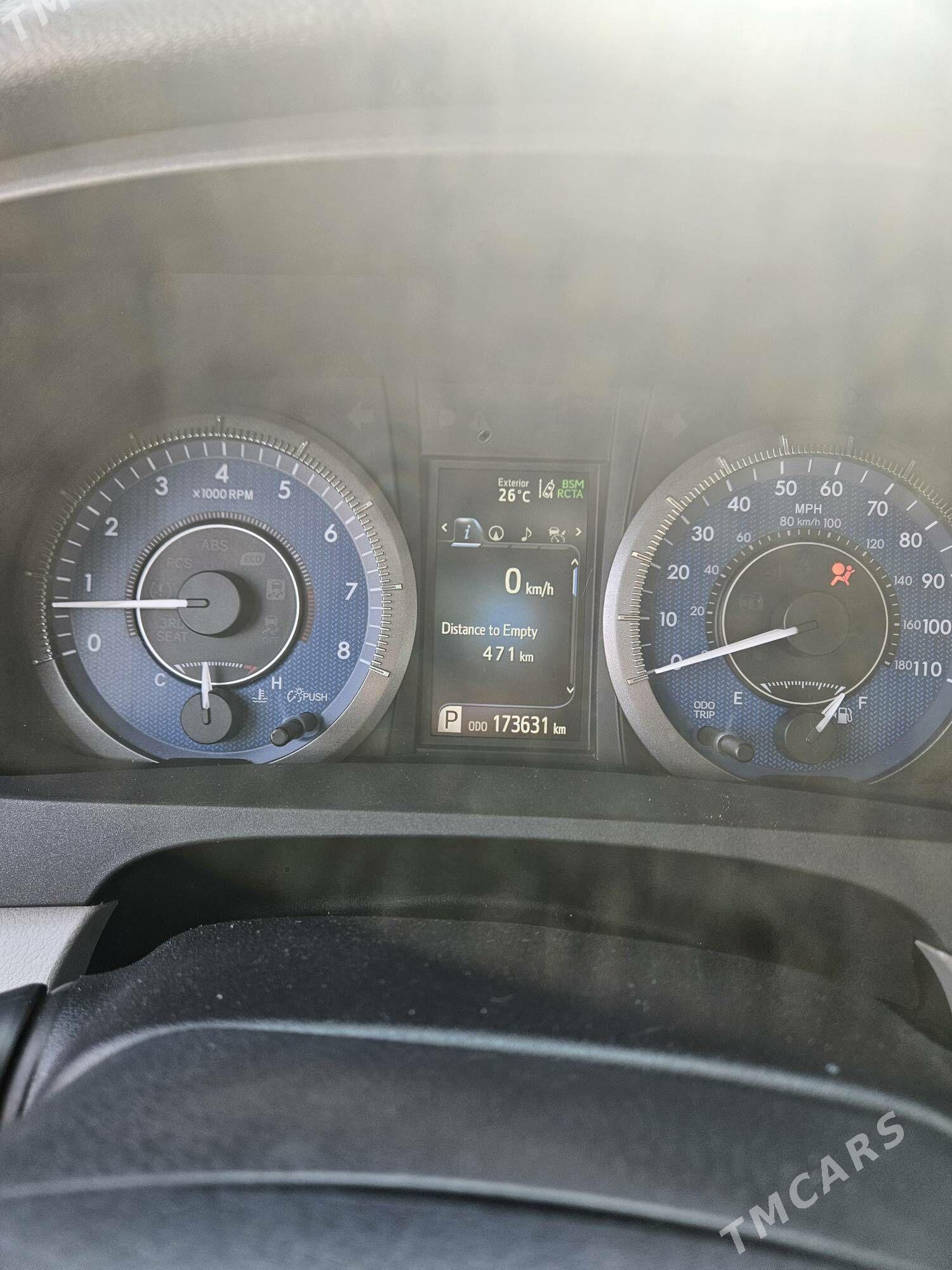 Toyota Sienna 2018 - 445 000 TMT - Гарадамак Шор - img 3