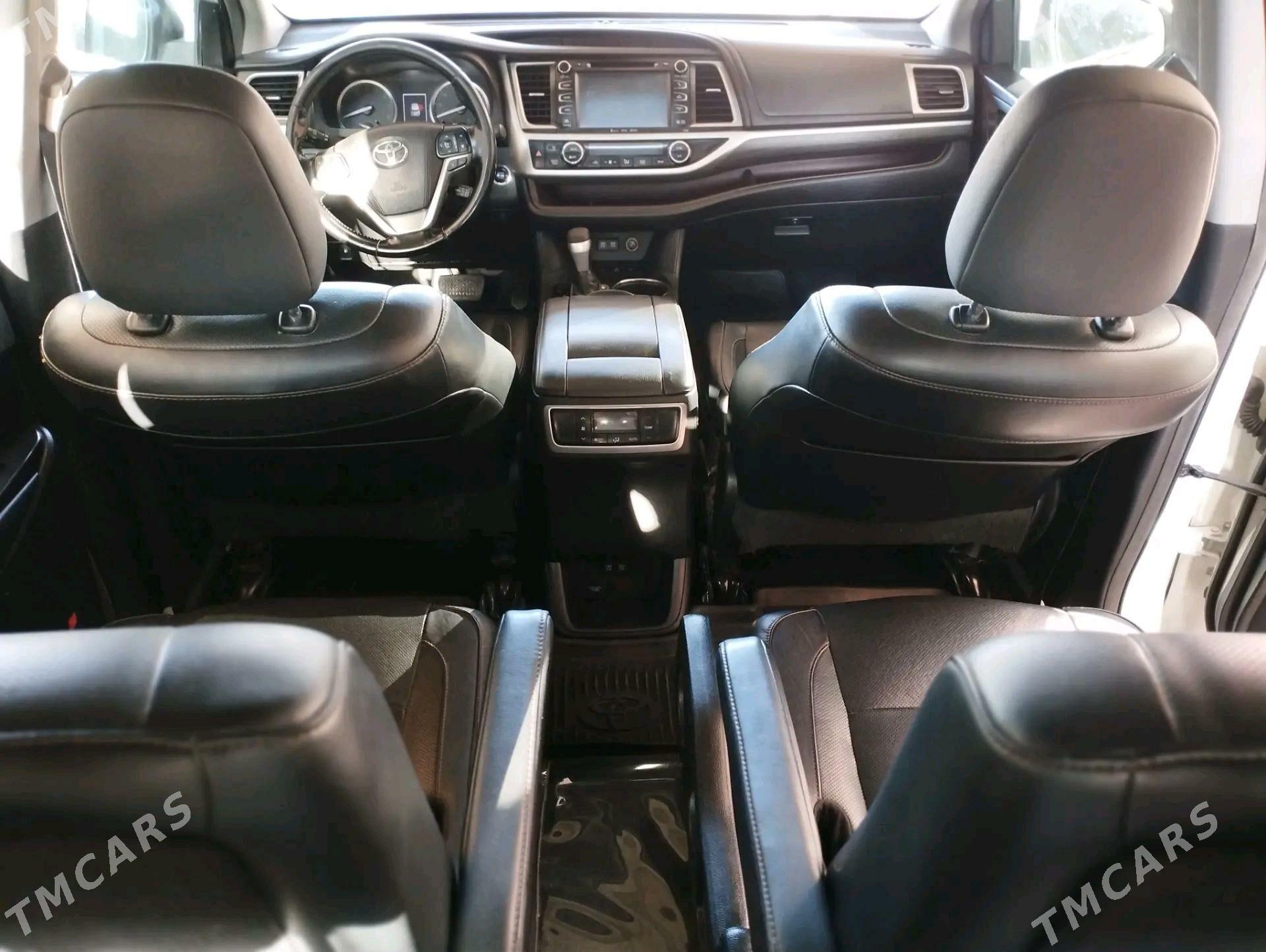 Toyota Highlander 2017 - 400 000 TMT - Сакарчага - img 5