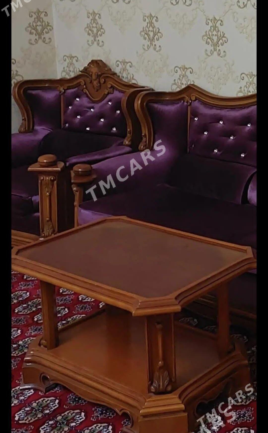 Troyka diwan žurnal stoly bile - Чоганлы - img 1