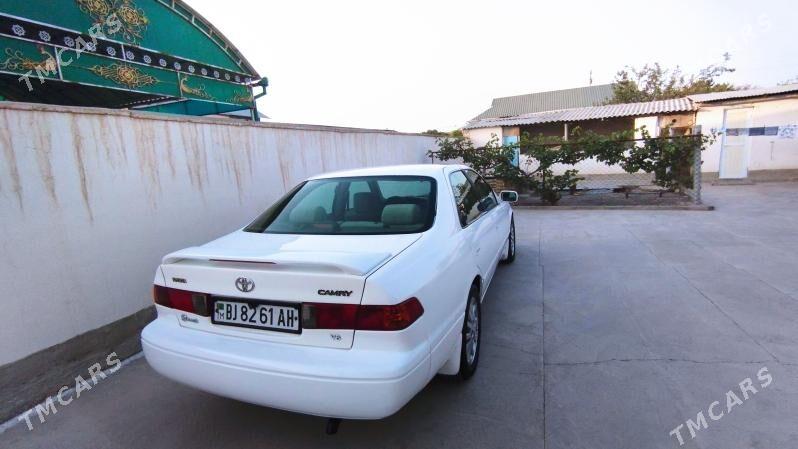 Toyota Camry 2000 - 150 000 TMT - Kaka - img 5
