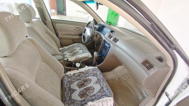 Toyota Camry 2000 - 150 000 TMT - Kaka - img 9