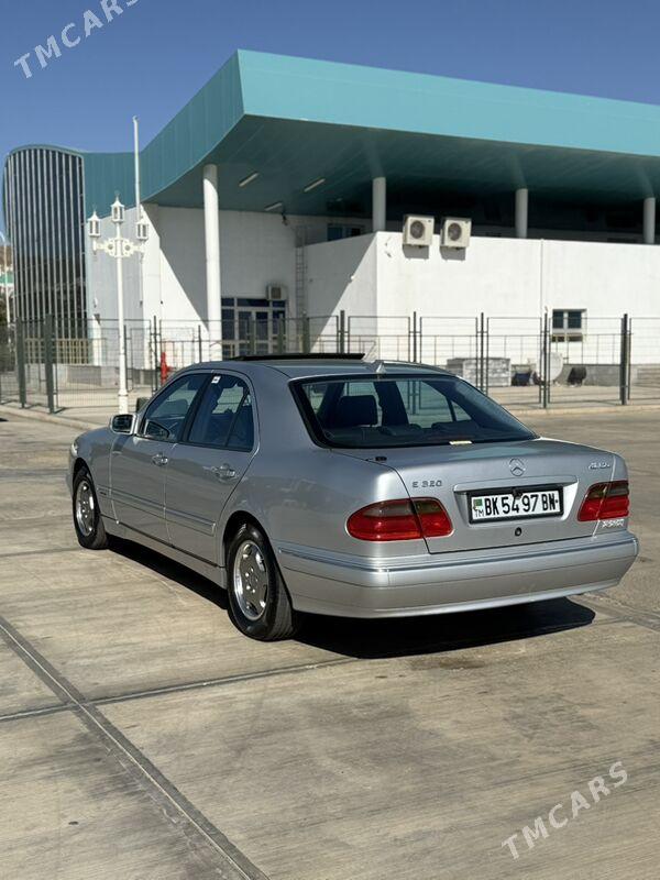 Mercedes-Benz E320 2000 - 124 000 TMT - Туркменбаши - img 1