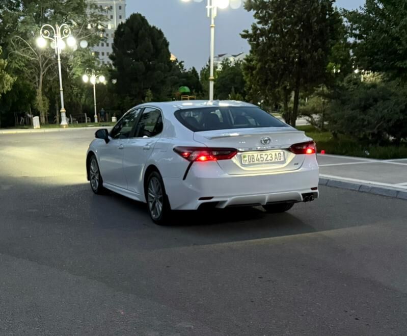 Toyota Camry 2023 - 333 000 TMT - Ашхабад - img 4