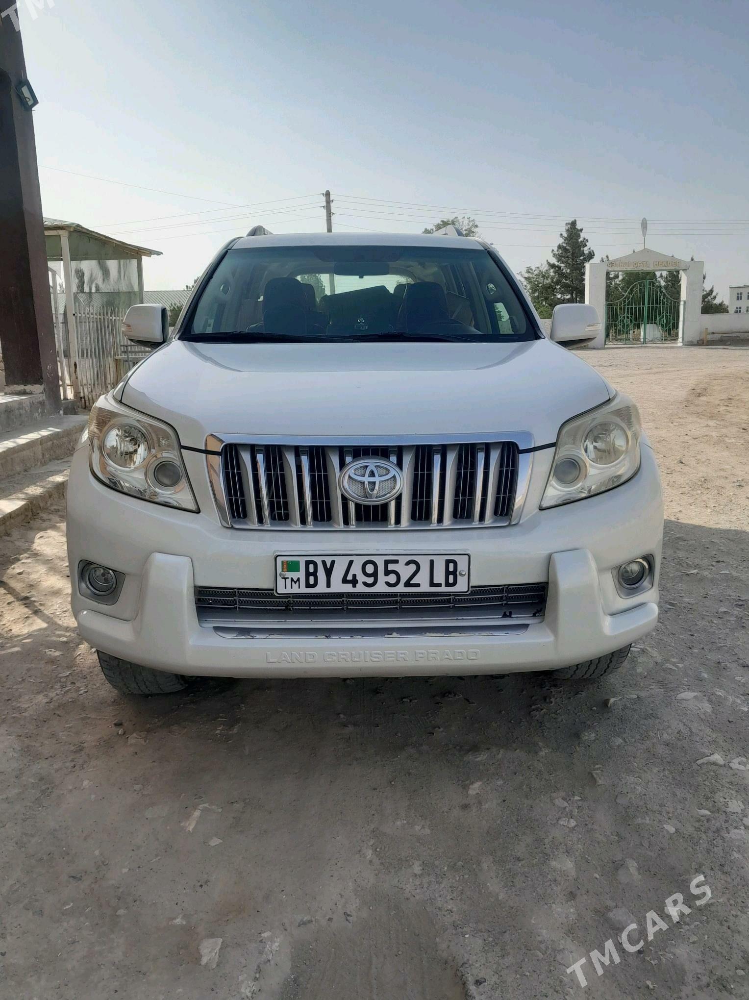 Toyota Land Cruiser Prado 2010 - 500 000 TMT - Достлук - img 2