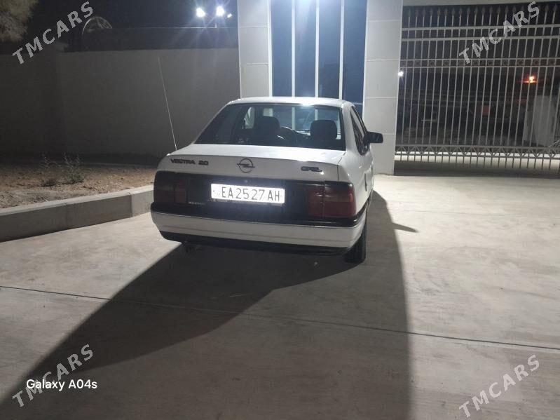 Opel Vectra 1990 - 28 000 TMT - Бахарден - img 4