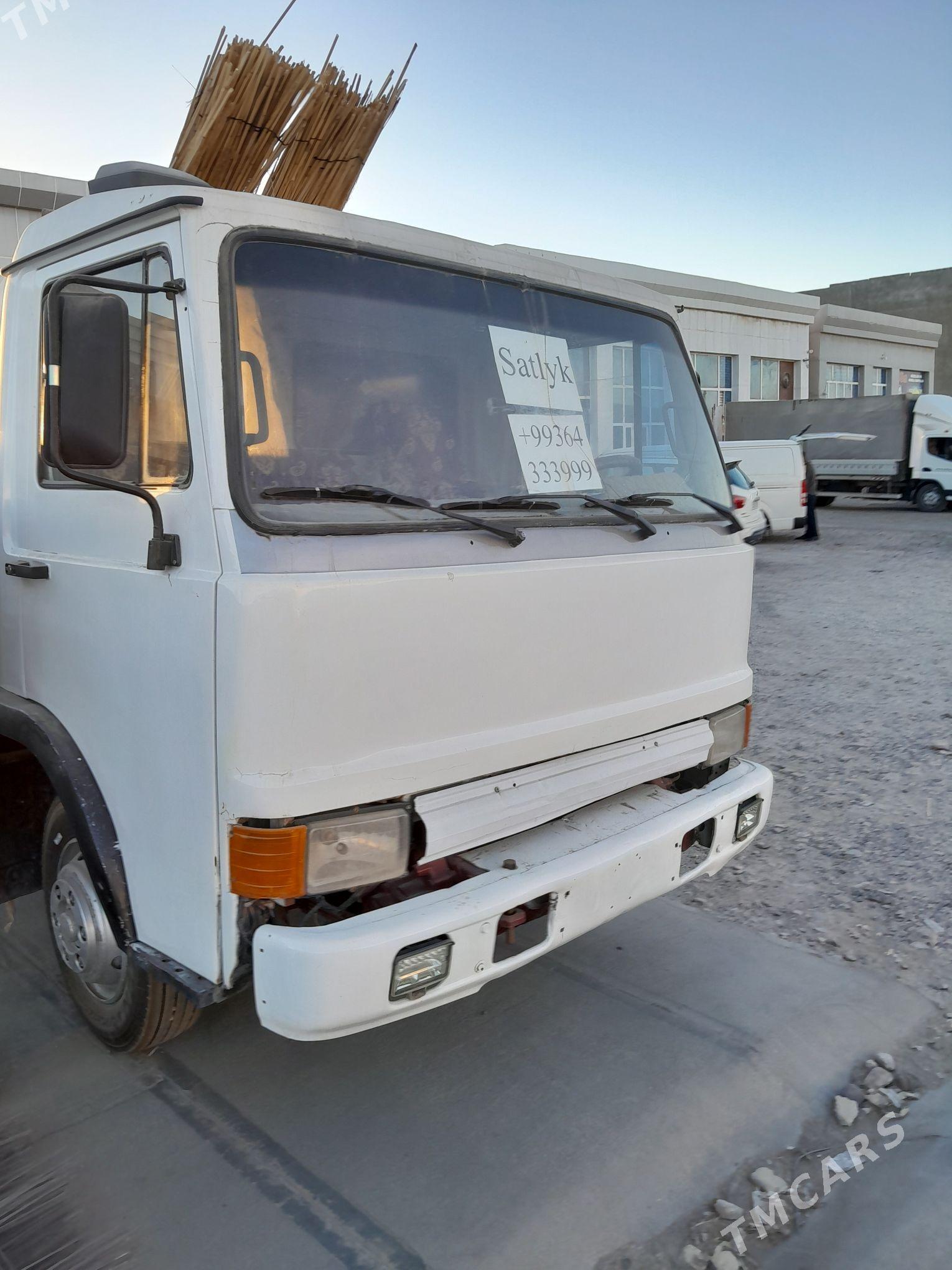 Toyota Fortuner 1999 - 112 000 TMT - Sakarçäge - img 2