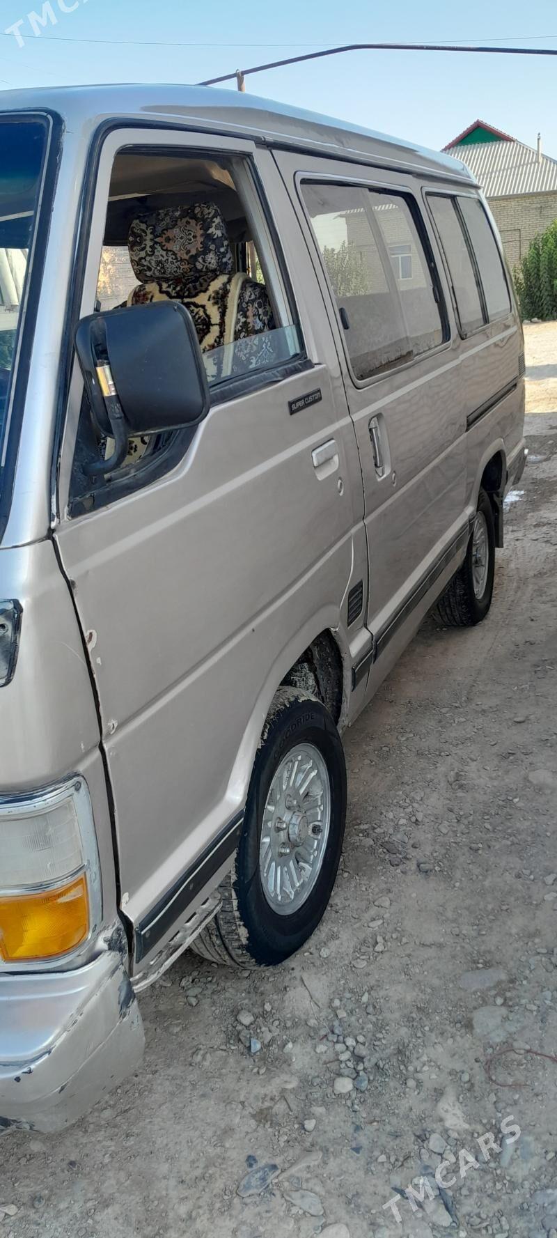 Toyota Hiace 1987 - 50 000 TMT - Мургап - img 2