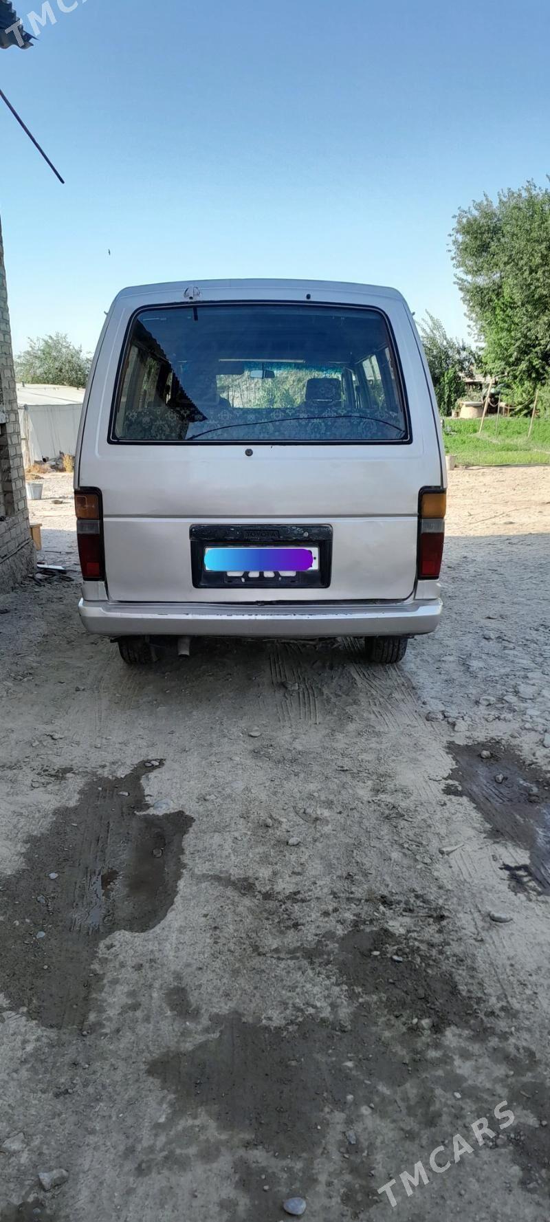 Toyota Hiace 1987 - 50 000 TMT - Мургап - img 3