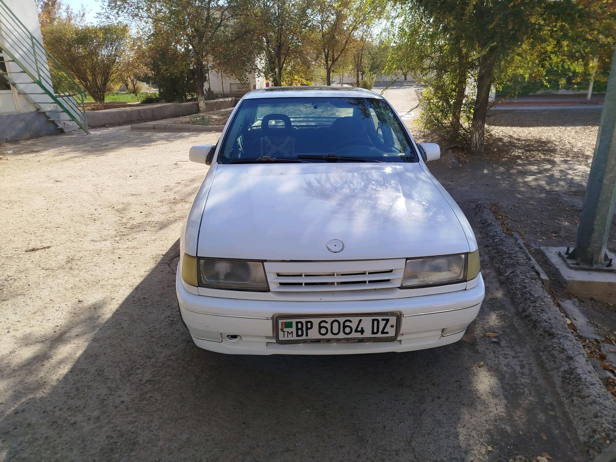 Opel Vectra 1991 - 35 000 TMT - Gurbansoltan Eje - img 3