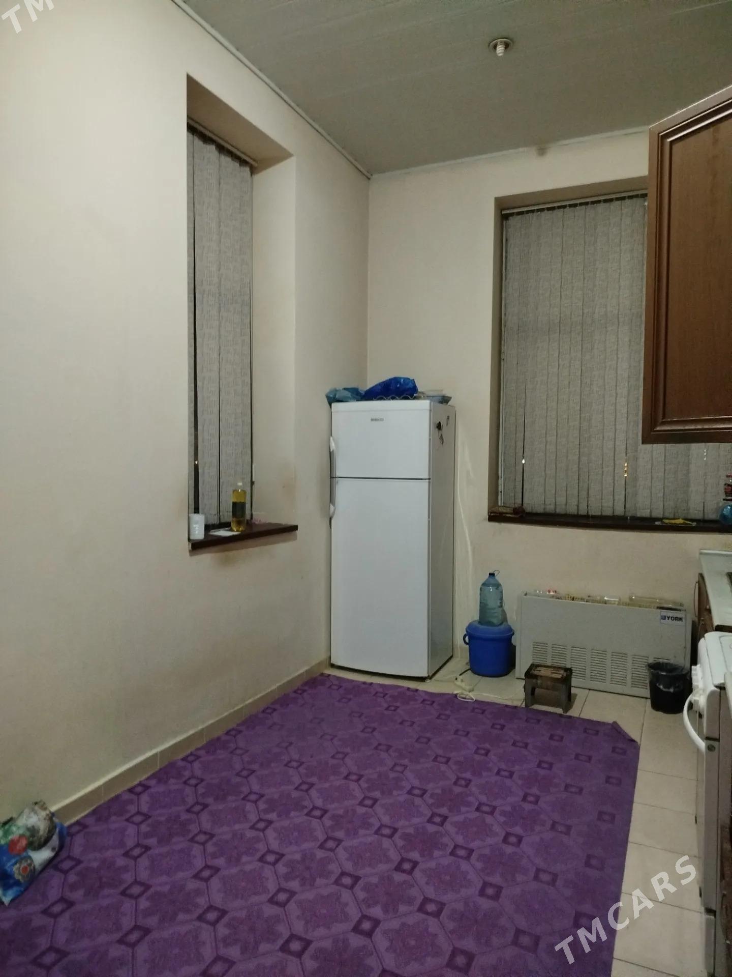 SAWEDISKI SATLYK  JAŸ - Aşgabat - img 4