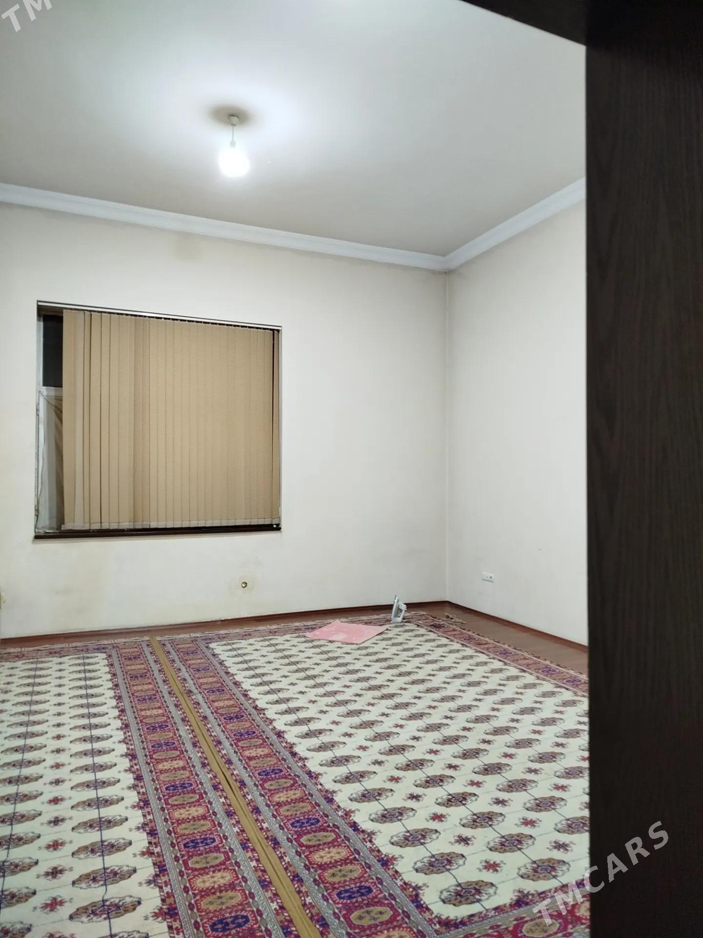 SAWEDISKI SATLYK JAŸ - Aşgabat - img 1