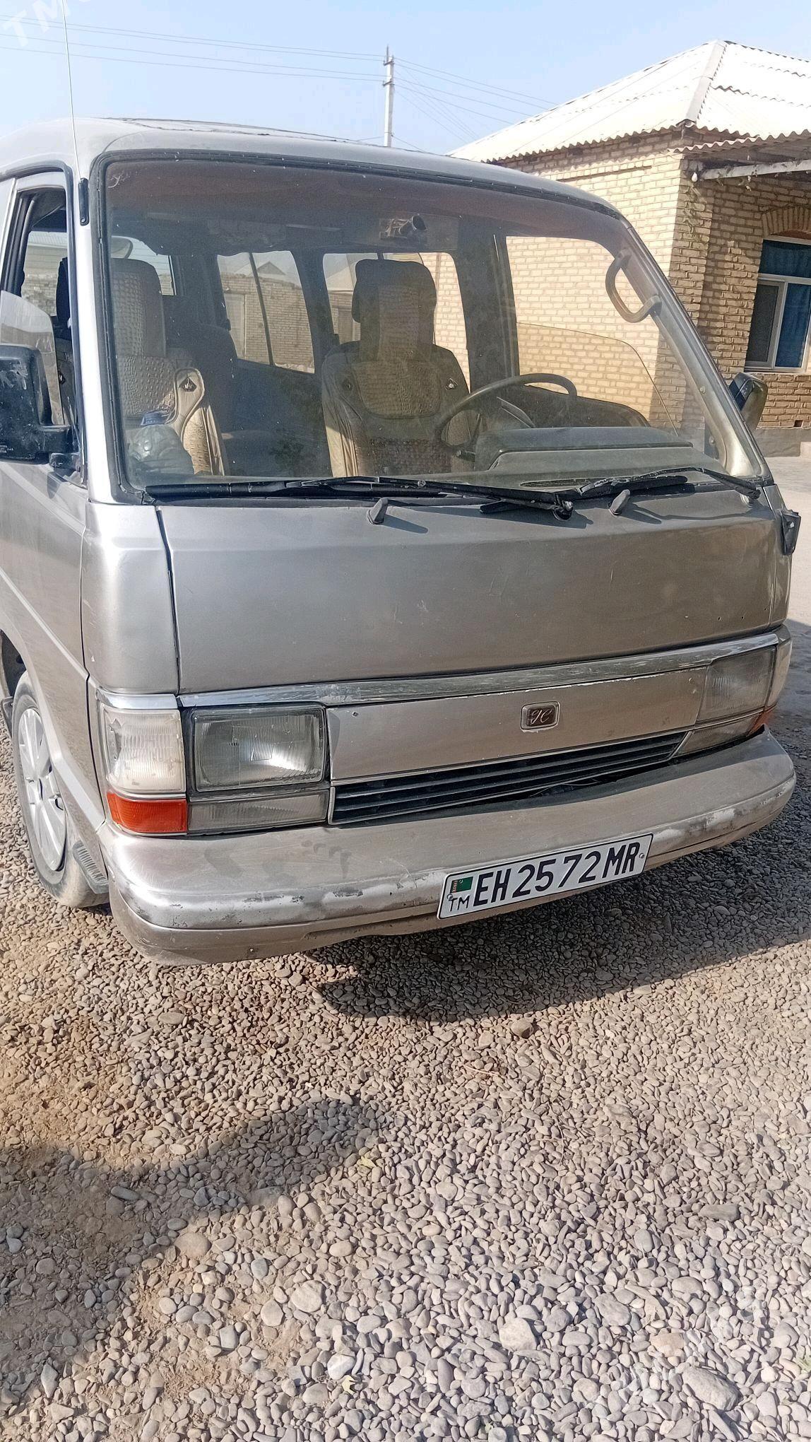 Toyota Hiace 1989 - 33 000 TMT - Сакарчага - img 2