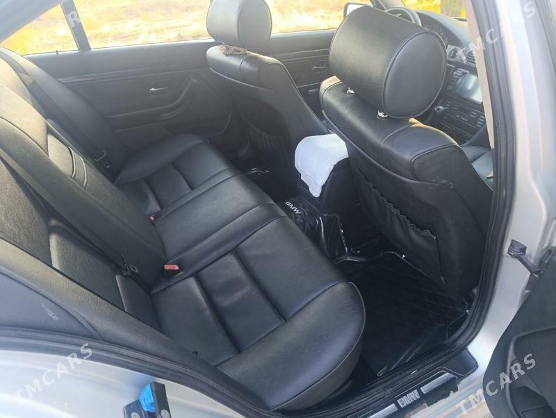 BMW E39 2003 - 150 000 TMT - Tejen - img 5