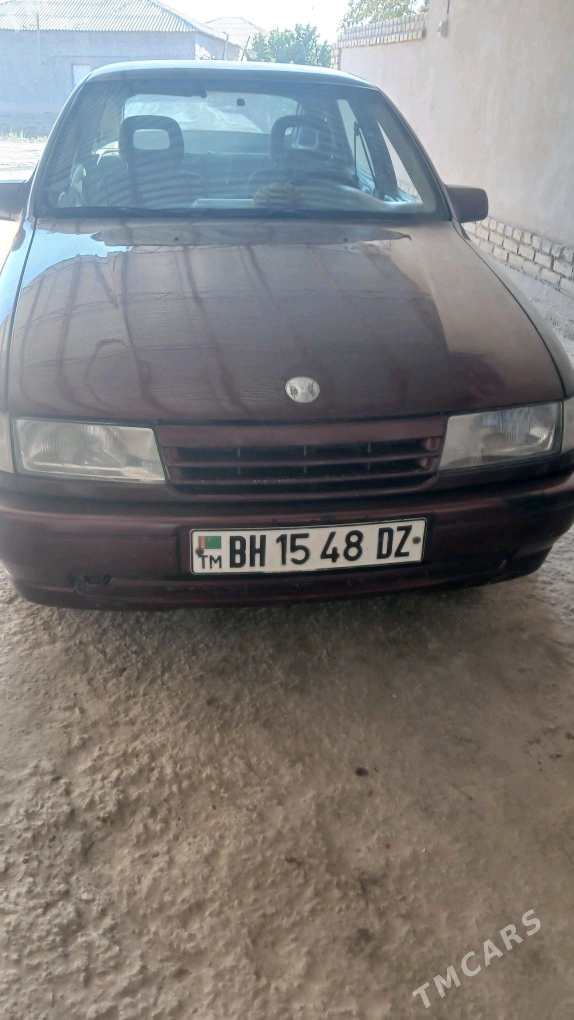 Opel Vectra 1990 - 35 000 TMT - Гороглы (Тагта) - img 1