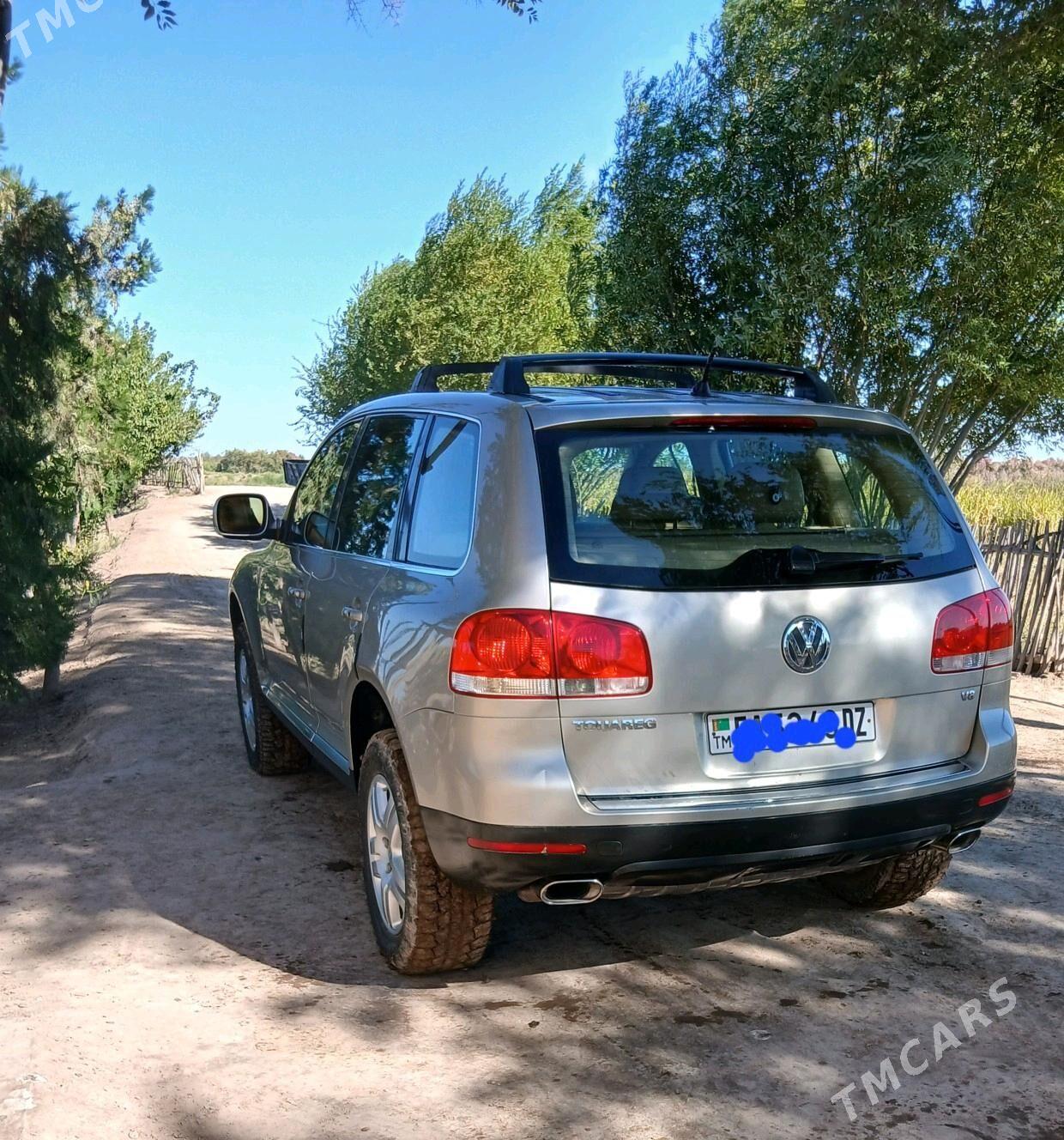 Volkswagen Touareg 2005 - 150 000 TMT - Türkmenbaşy etr. - img 2
