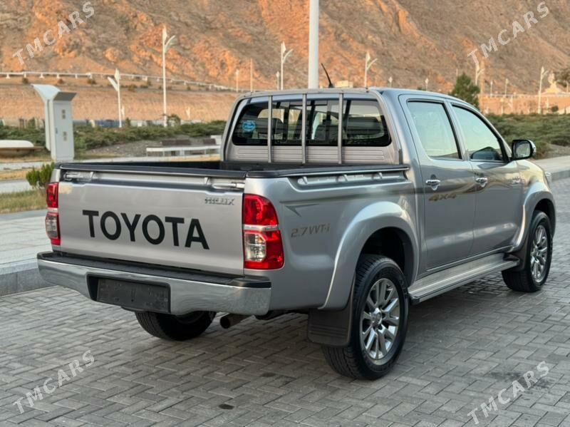 Toyota Hilux 2015 - 460 000 TMT - Türkmenbaşy - img 3