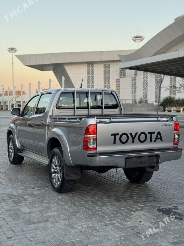 Toyota Hilux 2015 - 460 000 TMT - Türkmenbaşy - img 7