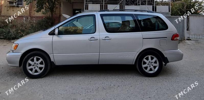 Toyota Sienna 2002 - 175 000 TMT - Mary - img 2