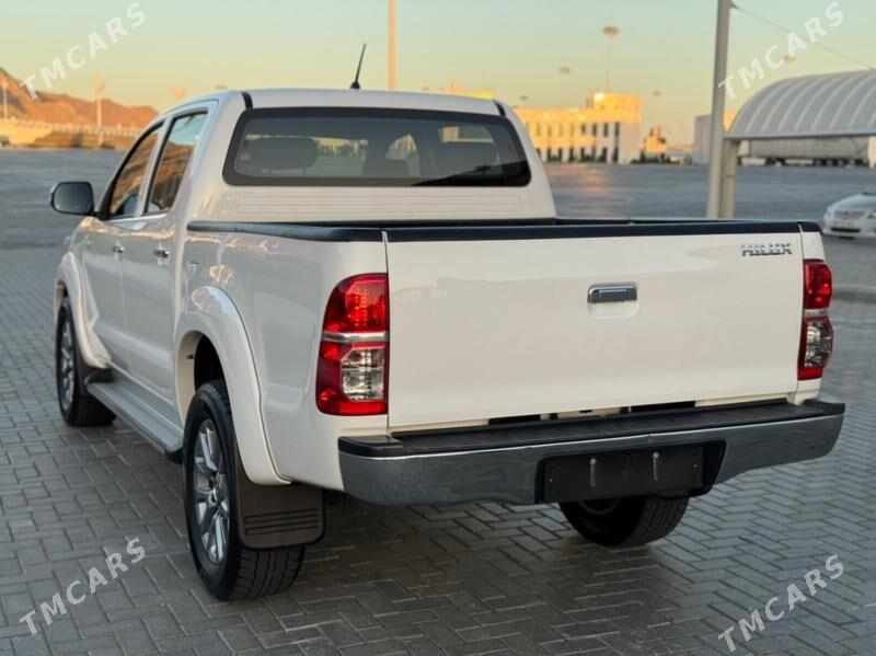 Toyota Hilux 2014 - 470 000 TMT - Türkmenbaşy - img 2
