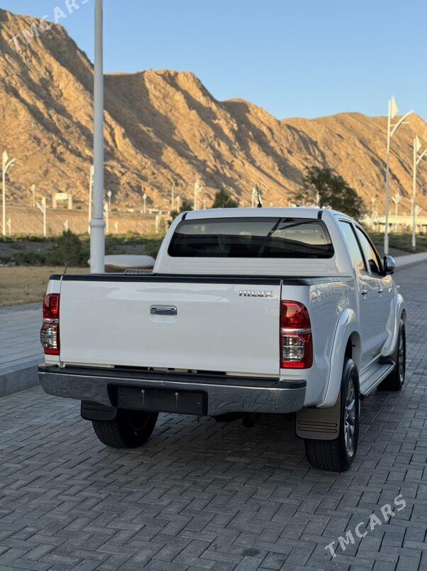 Toyota Hilux 2014 - 470 000 TMT - Türkmenbaşy - img 6