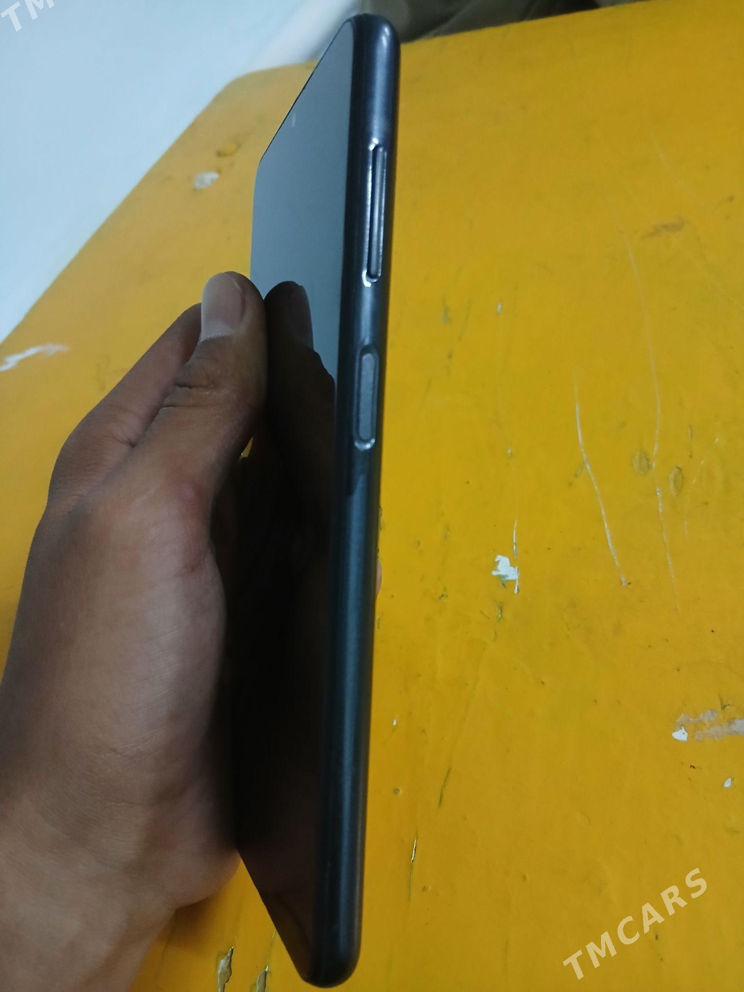 Samsung a04s - Дянев - img 2