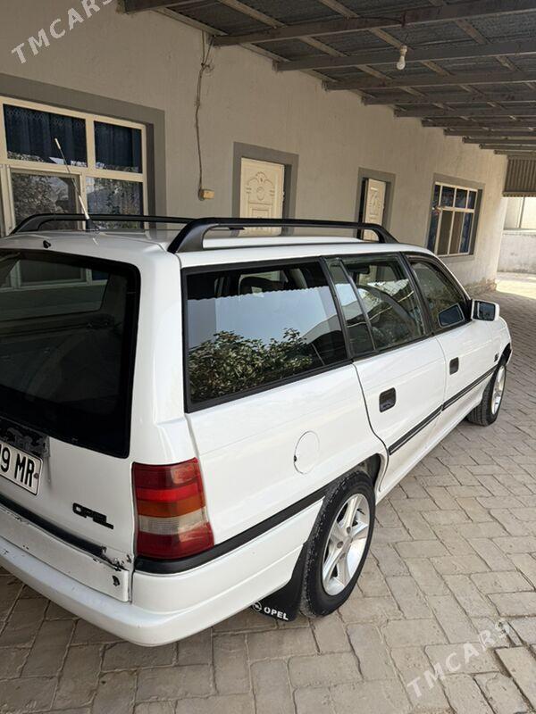 Opel Astra 1993 - 42 000 TMT - Байрамали - img 2