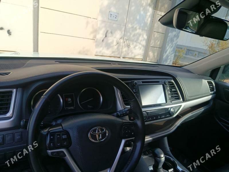 Toyota Highlander 2018 - 400 000 TMT - Ашхабад - img 3