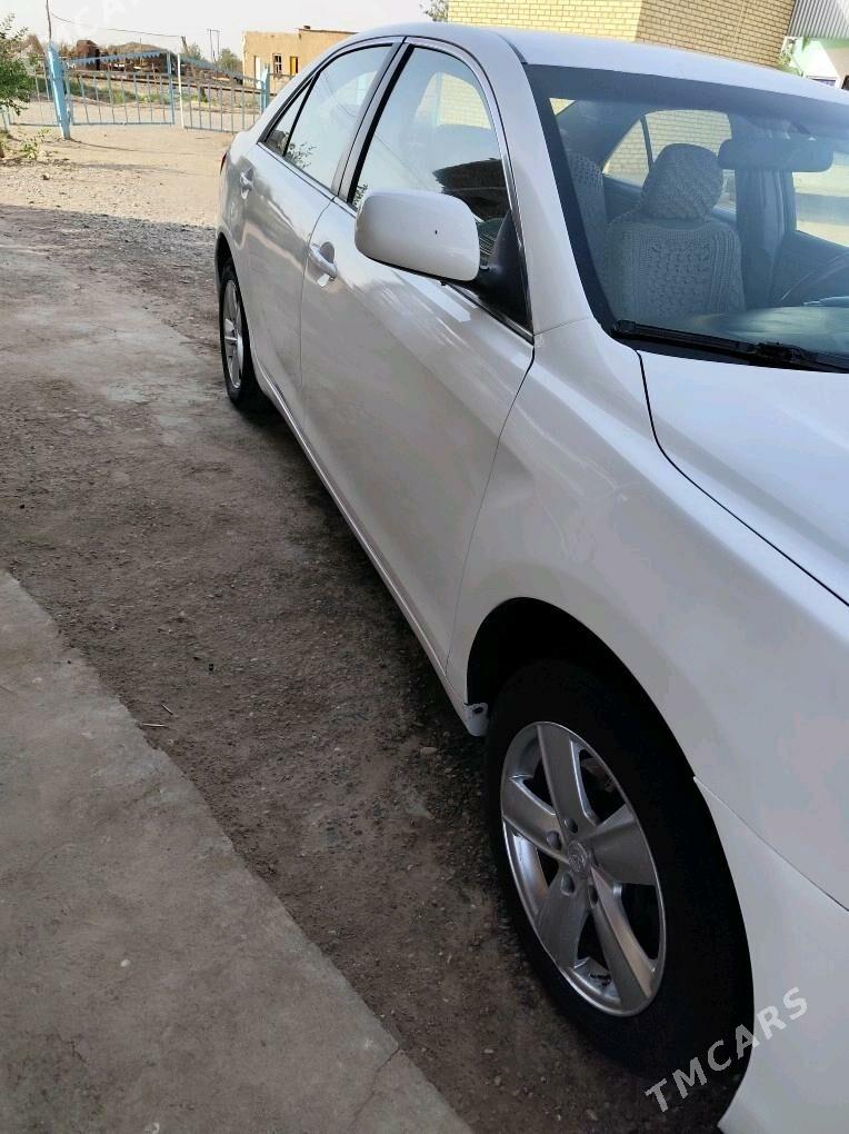 Toyota Camry 2009 - 140 000 TMT - Серахс - img 3