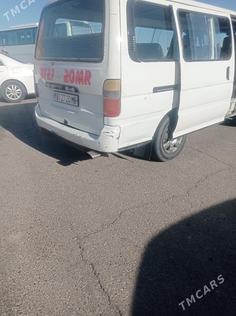 Toyota Hiace 1998 - 75 000 TMT - Мары - img 4