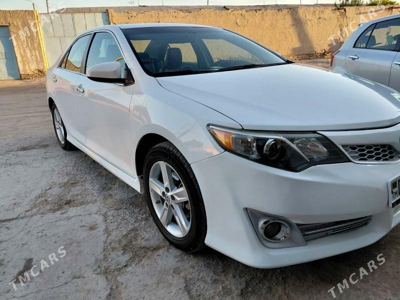 Toyota Camry 2013 - 240 000 TMT - Köneürgenç - img 5