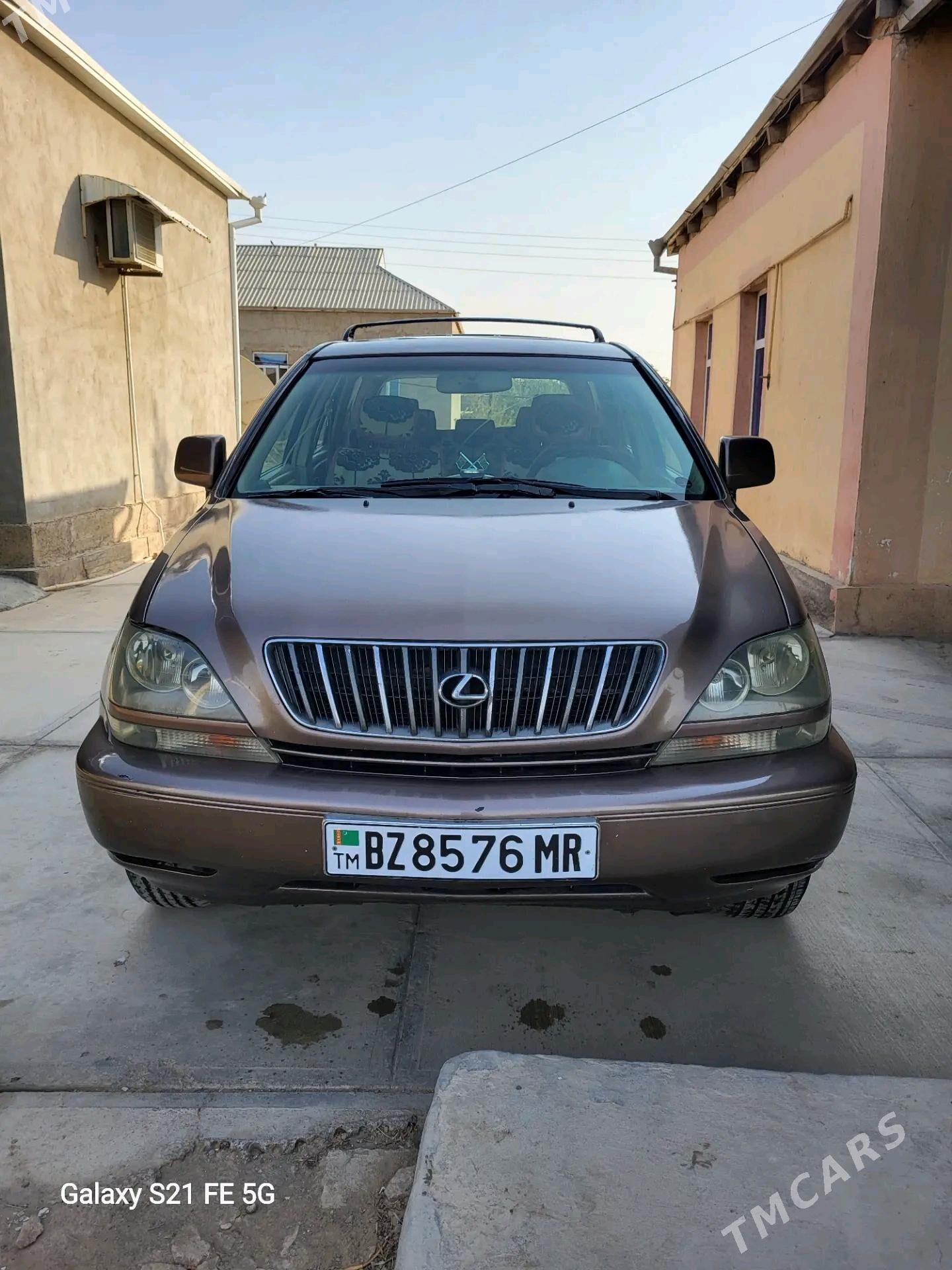Lexus RX 300 1999 - 170 000 TMT - Ёлётен - img 1