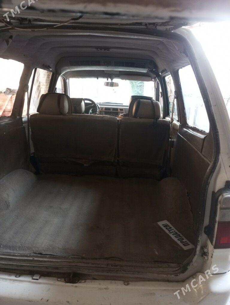 Toyota Hiace 2002 - 50 000 TMT - Туркменабат - img 6