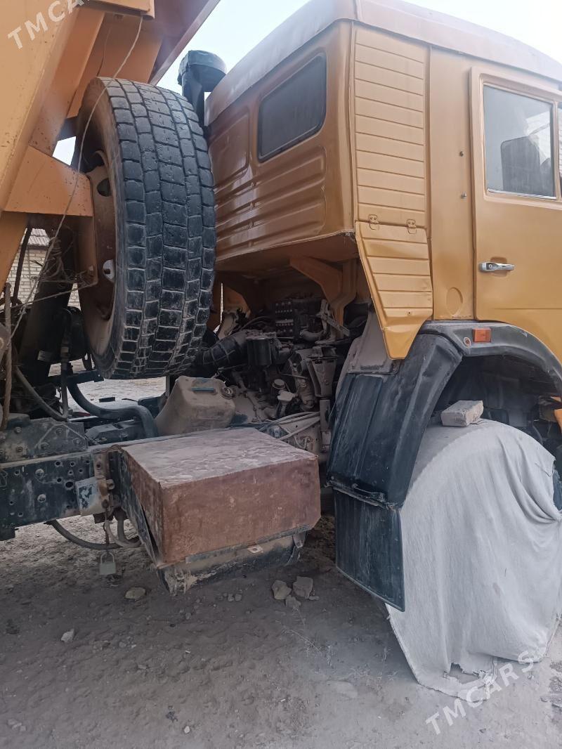 Kamaz 6520 2011 - 180 000 TMT - Мары - img 4