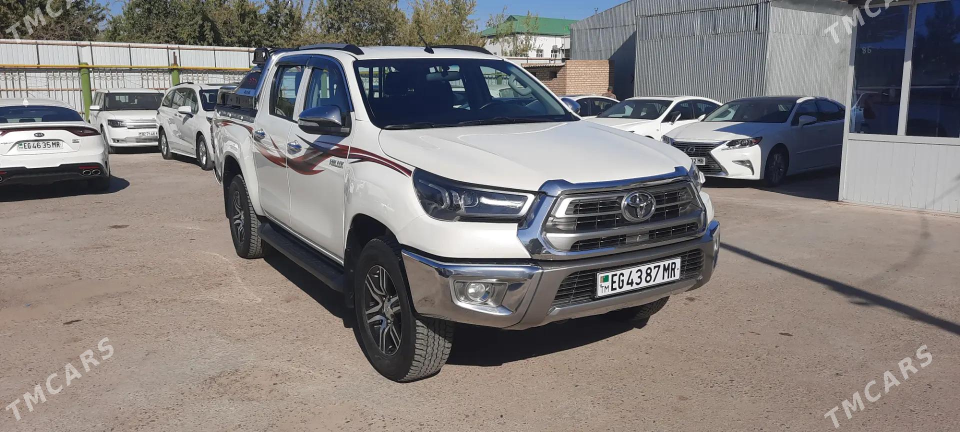 Toyota Hilux 2017 - 605 000 TMT - Mary - img 3