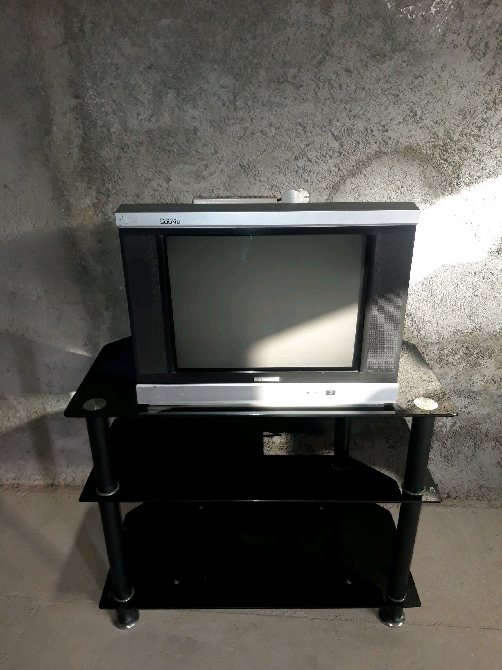 Telewizor pasdawka - Büzmeýin - img 1