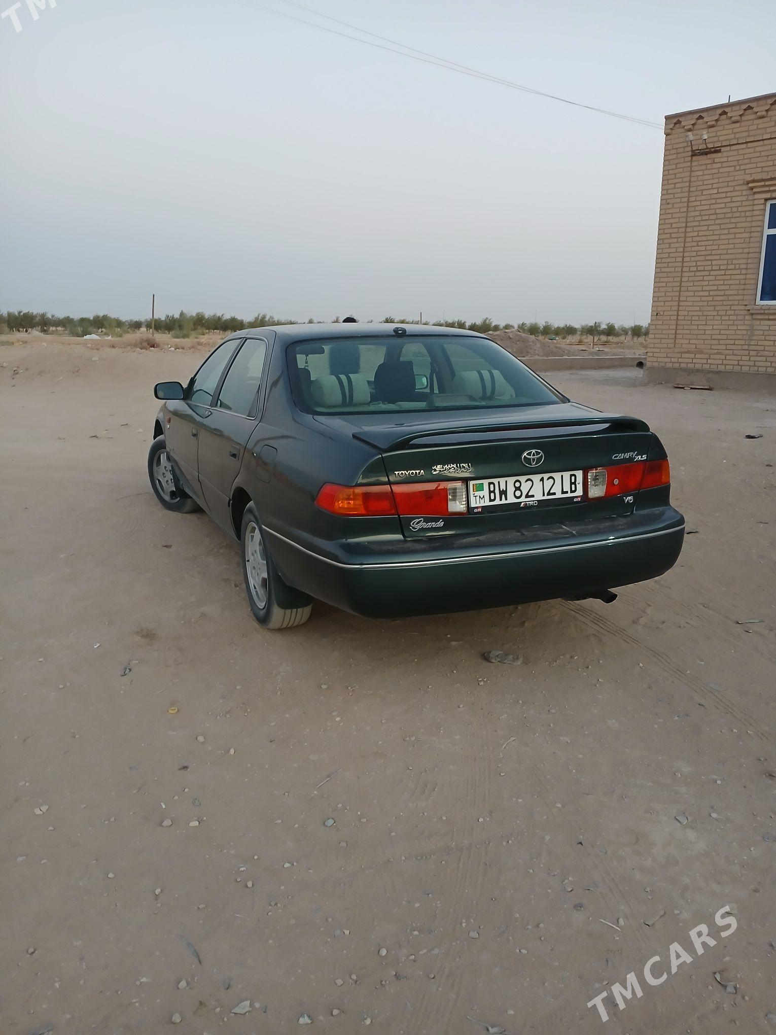 Toyota Camry 1999 - 130 000 TMT - Дарганата - img 2