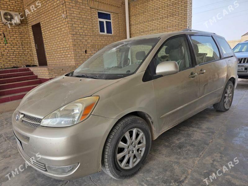Toyota Sienna 2004 - 155 000 TMT - Теджен - img 5