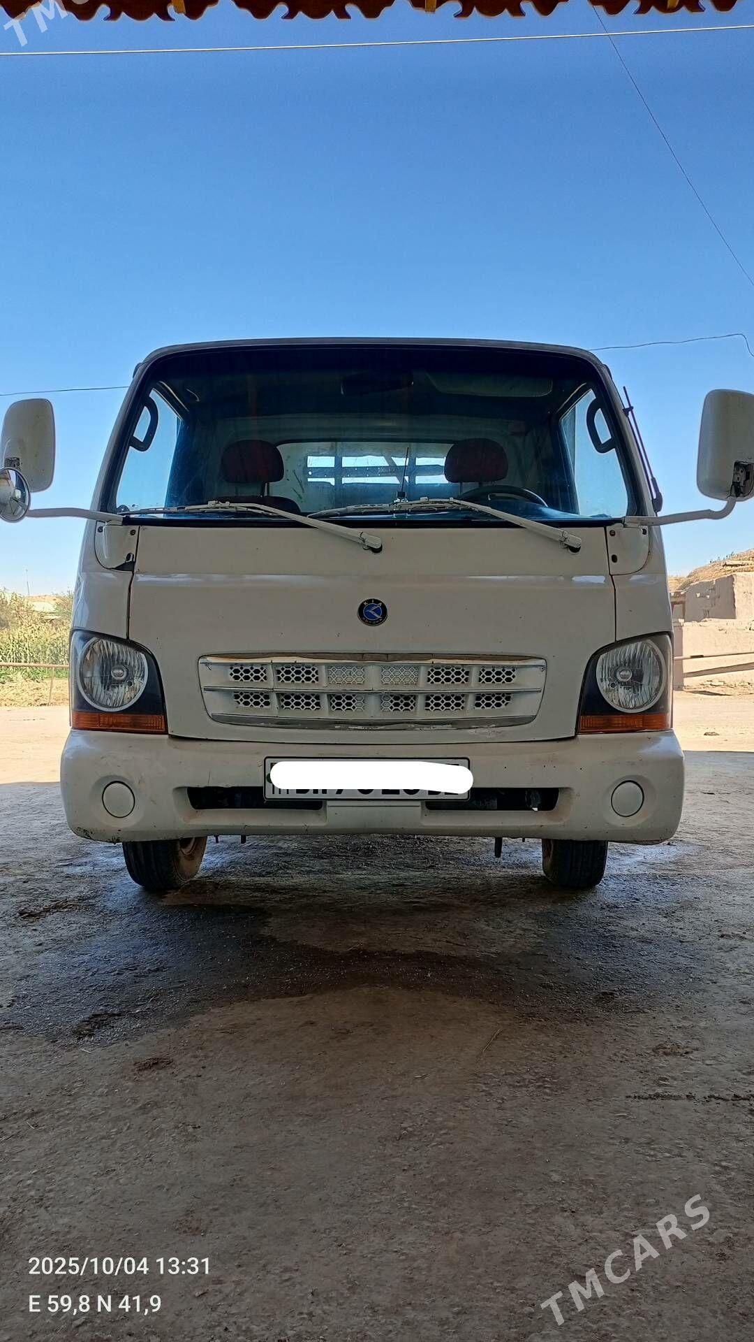 Kia Bongo 2002 - 90 000 TMT - Gurbansoltan Eje - img 1