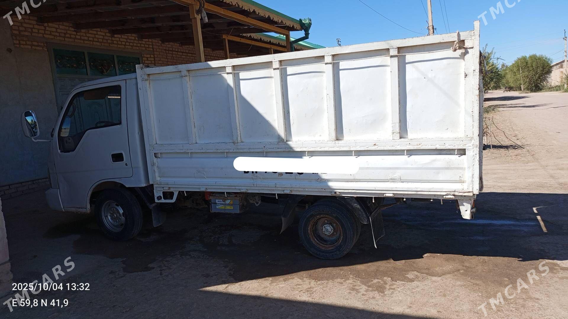 Kia Bongo 2002 - 90 000 TMT - Gurbansoltan Eje - img 3